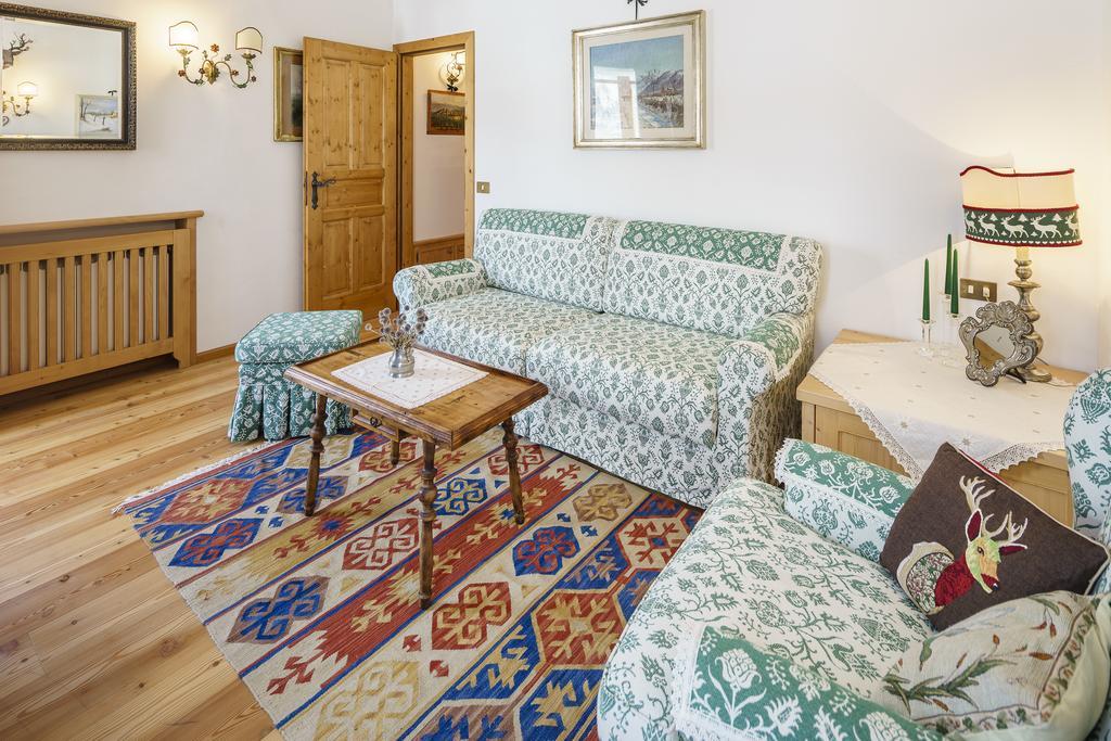 Villa Tullia - Stayincortina Кортина-д'Ампеццо Экстерьер фото